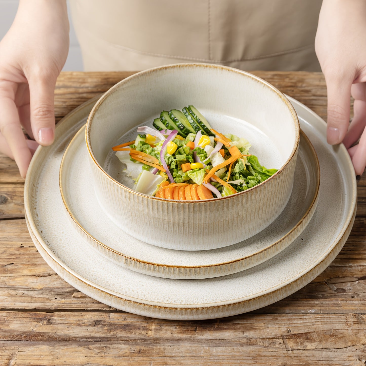 16 Pieces Beige Striped Ceramic Dinnerware Set European Classical Style Tableware Relief Bowl Soup Bowl Plate Stoneware Modern High-End Elegant Exquisite Suitable for Parties Weddings Family Dinners